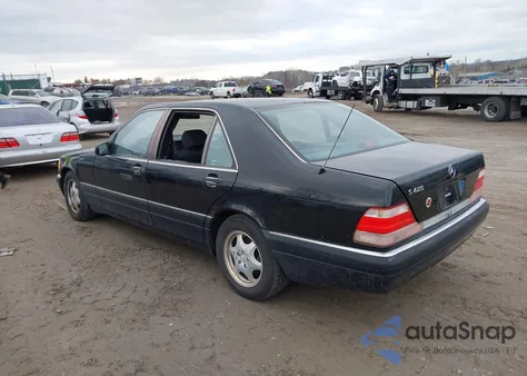 1999 Mercedes-Benz S 420 z USA, uszkodzony, nr VIN WDBGA43G3XA430247